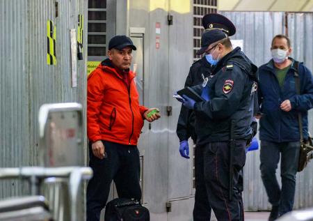 Еще один регион запретил мигрантам работать в ряде сфер