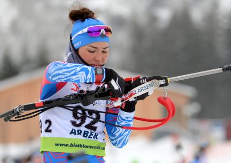 Акимова выиграла второй спринт подряд на Кубке IBU в Арбере