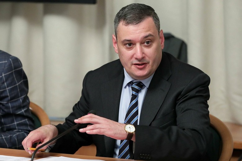 Александр Хинштейн