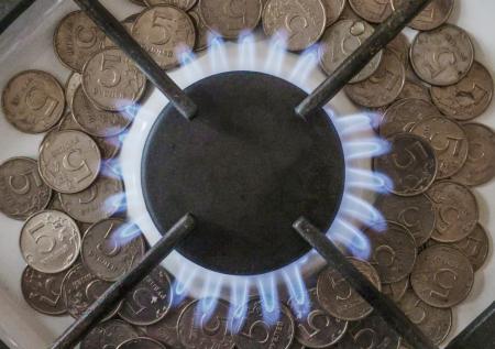 «Газпром» предложил перейти на оплату экспорта российского СПГ в рублях