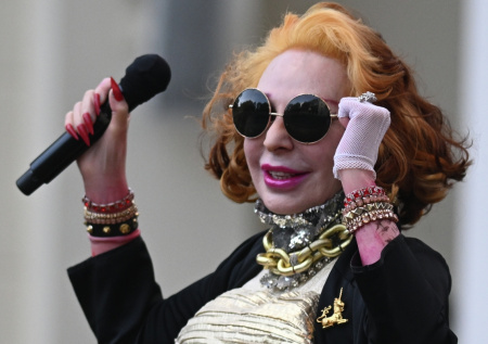 Затворничество, конфликт с Пугачевой, США: куда пропала Жанна Агузарова