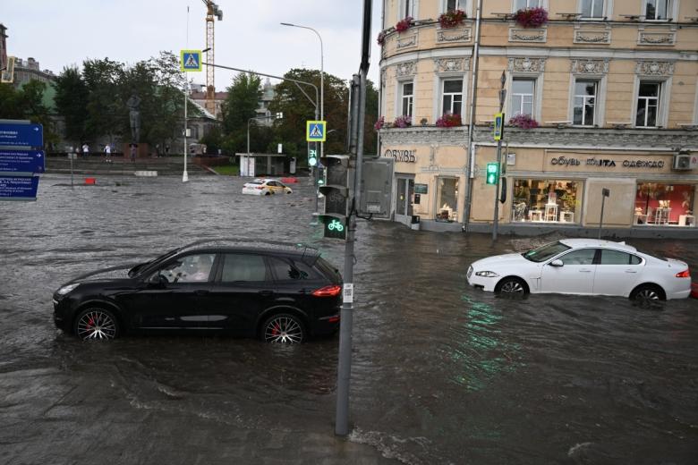 Последствия ливня в Москве