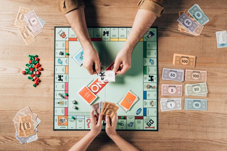 Настольная игра «Монополия»