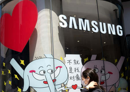Глава Samsung рассердился на мобильное подразделение компании