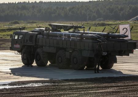Минобороны России показало удар РЗСО «Смерч» по складам ВСУ
