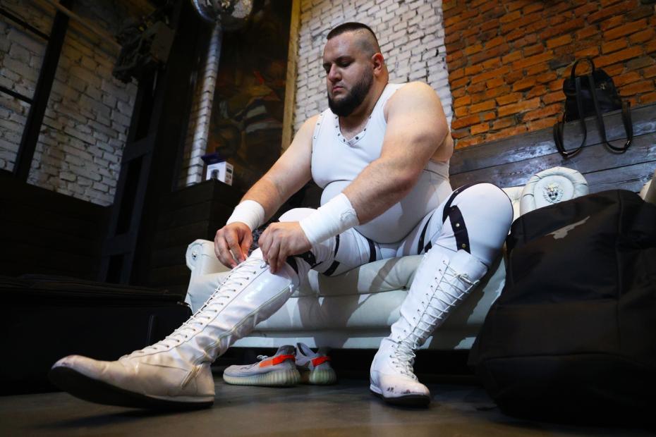 Антон Дерябин, боец лиги НФР