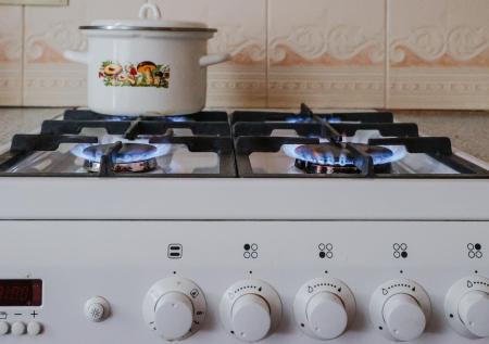 В РФ ввели штраф за старые газовые плиты: что нужно знать, новые правила