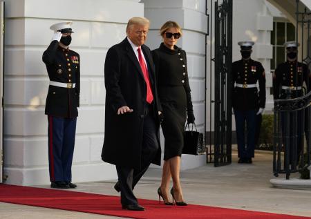 Трамп с супругой покинули Белый дом