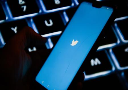 «Роскомсвобода»: замедление Twitter выгодно четвёрке мобильных операторов