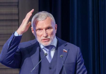 Депутат Журавлев возмутился приоритетами российской молодежи