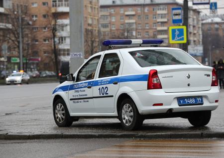 У безработного в Москве украли 5,5 млн руб. через дыру в стене