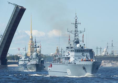 Парад в честь Дня ВМФ России оценили в Японии