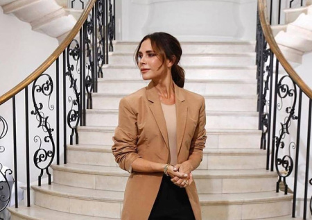 Виктория Бекхэм на фоне семейной драмы решила «вспомнить прошлое»