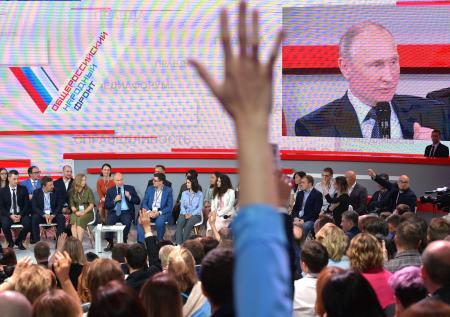 Владимир Путин снизил градус накала страстей в Екатеринбурге