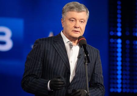 Пообещавшему вернуть Крым Порошенко напомнили о российском оружии