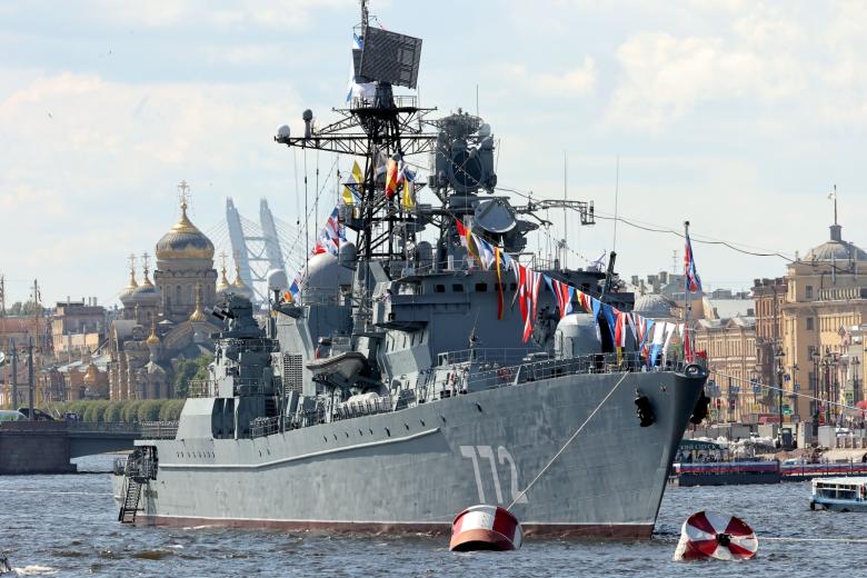 Празднование Дня Военно-морского флота России в Санкт-Петербурге