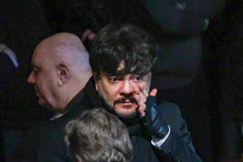 Певец Филипп Киркоров на церемонии прощания с актером, режиссером и президентом Московского академического театра сатиры Александром Ширвиндтом