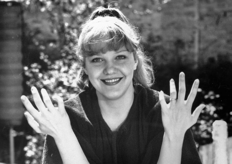 Елена Проклова в роли Майи на съемках фильма «Какие наши годы!» режиссера Эльера Ишмухамедова, 1981 год