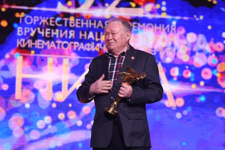 Актер Юрий Кузнецов, победивший в номинации «Лучшая мужская роль второго плана» («Человек, который удивил всех»)