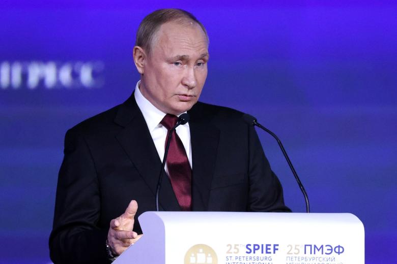 Выступление Владимира Путина на ПМЭФ 2022
