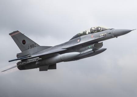 Еще одна страна заявила о готовности передать Киеву истребители F-16