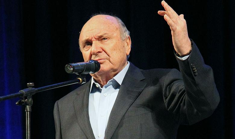 Писатель-сатирик Михаил Жванецкий