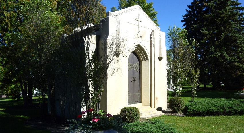 Частный мавзолей семьи Марс на Лейквудском кладбище