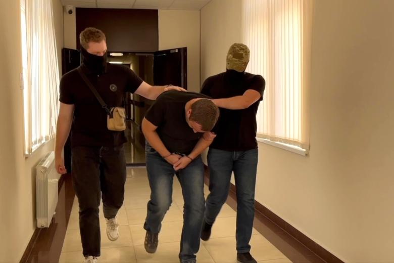 Сотрудники ФСБ РФ задержали гражданина России, жителя Севастополя