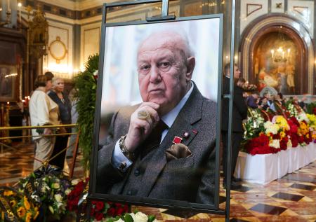 Горе дочери, цветы Путина, слова Софи Лорен: как прошло прощание с Церетели