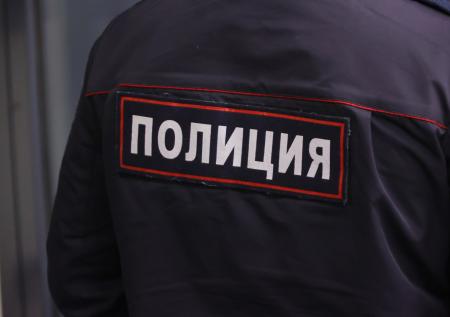 Новорожденную девочку нашли в подъезде дома на юге Москвы
