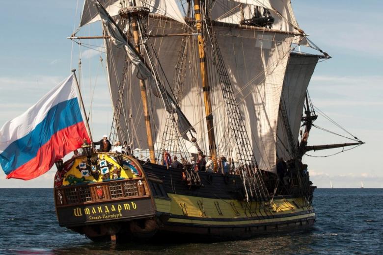 Парусный фрегат «Штандарт»