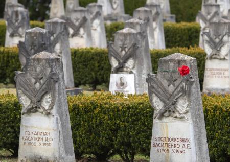 Помнить порознь: Россия и Германия разошлись по своим мемориалам
