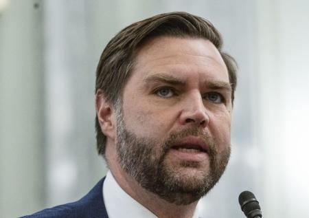 Проукраинские активисты не дали вице-президенту США покататься на лыжах