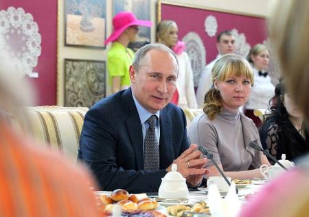 Кремль впервые покажет некоторые фото Путина за 2010–2014 годы