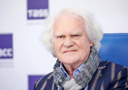 «Мы все молимся»: сын Куклачева рассказал о состоянии отца после инфаркта