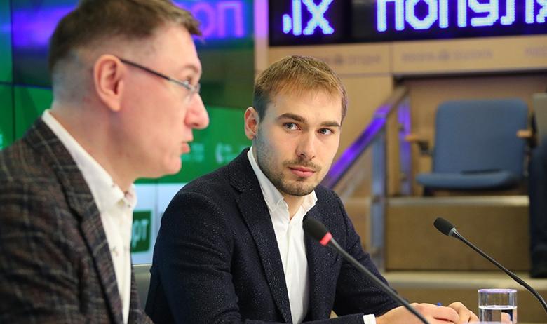 Антон Шипулин