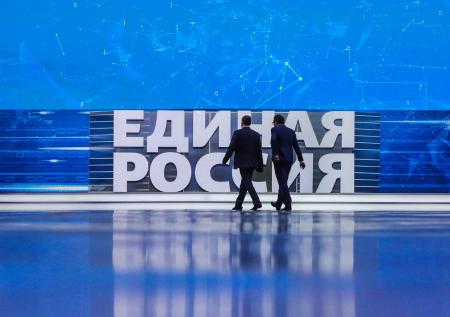 «Закрыть дверь для русофобов»: ЕР хочет изменить закон о въезде в страну
