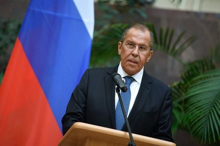 Захарова: дипломаты США умоляют коллег не фотографироваться с Лавровым
