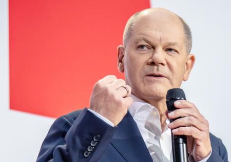 СДПГ единогласным решением выбрала кандидата на пост канцлера ФРГ