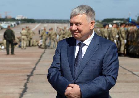 Министр обороны Украины уволен со своего поста
