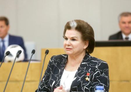 Терешкова открыла первое заседание Госдумы нового созыва