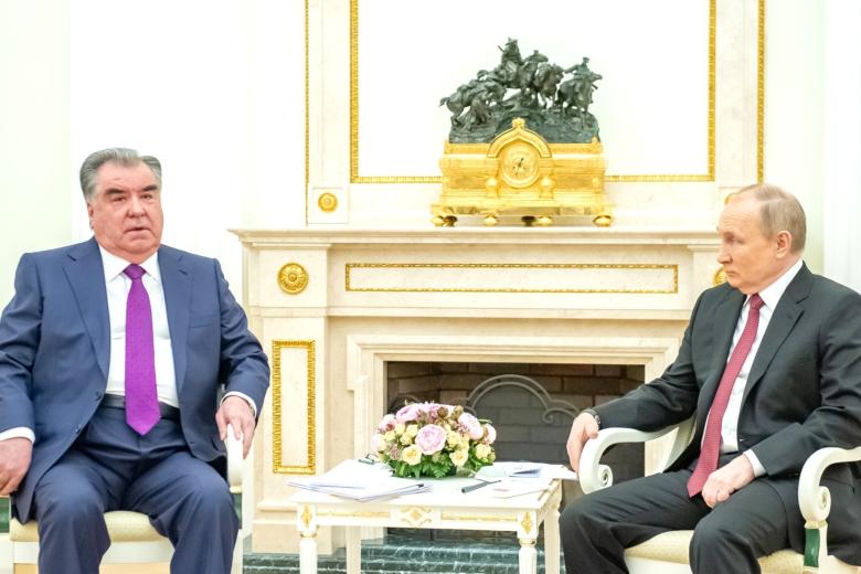 Эмомали Рахмон, Владимир Путин
