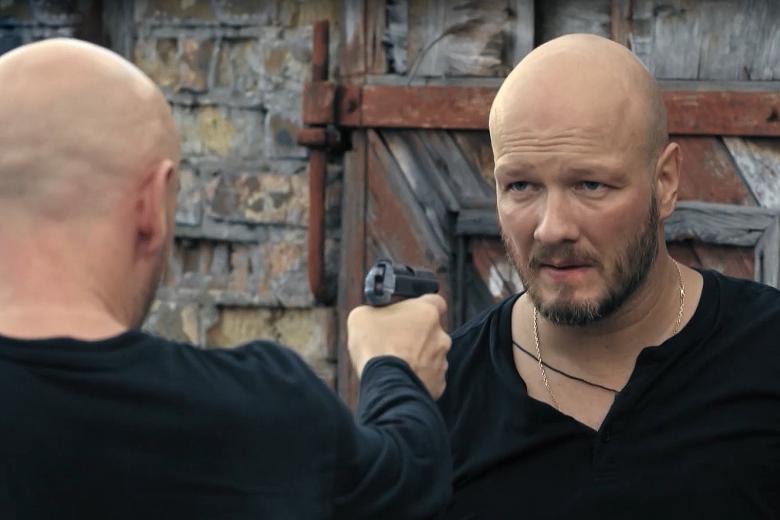 Кадр из сериала «Пес»