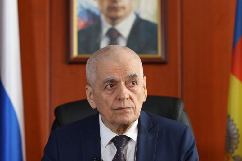 Геннадий Онищенко