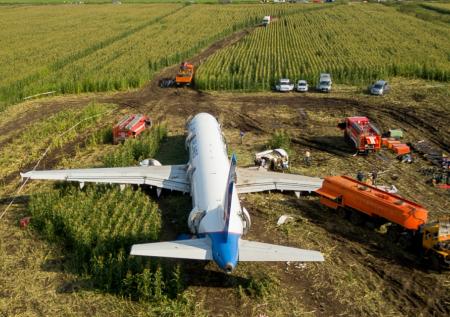 Готов промежуточный отчёт о причинах жёсткой посадки A-321 в поле 