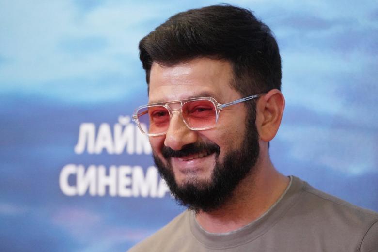 Михаил Галустян