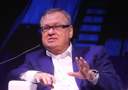 Костин заявил о провале попыток Запада загнать Россию в изоляцию