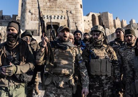Боевики захватили Сирию: что происходит с базами ВС РФ в Латакии и Тартусе