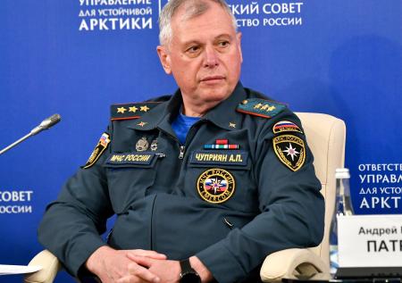 Путин назначил врио главы МЧС