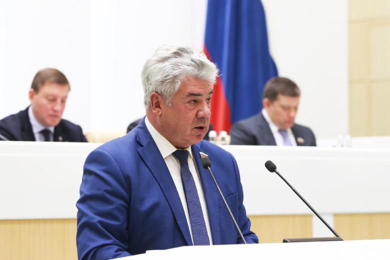 Виктор Бондарев